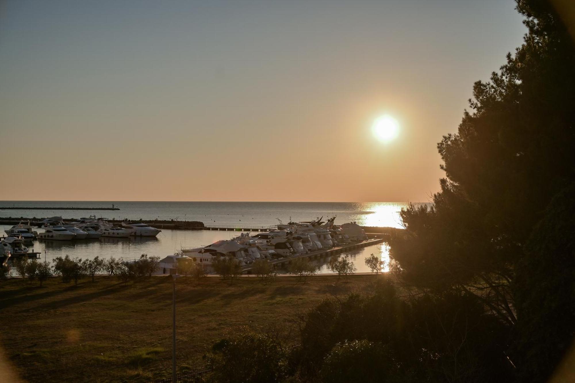 Palazzo Rainis Hotel & Spa - Small Luxury Hotel - Adults Only Novigrad  Exterior photo